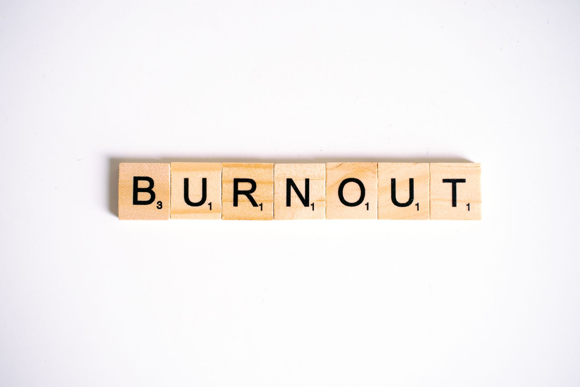 Cách Vượt Qua Burnout Trong Nghề Idol - Khi Cạn Kiệt Năng Lượng