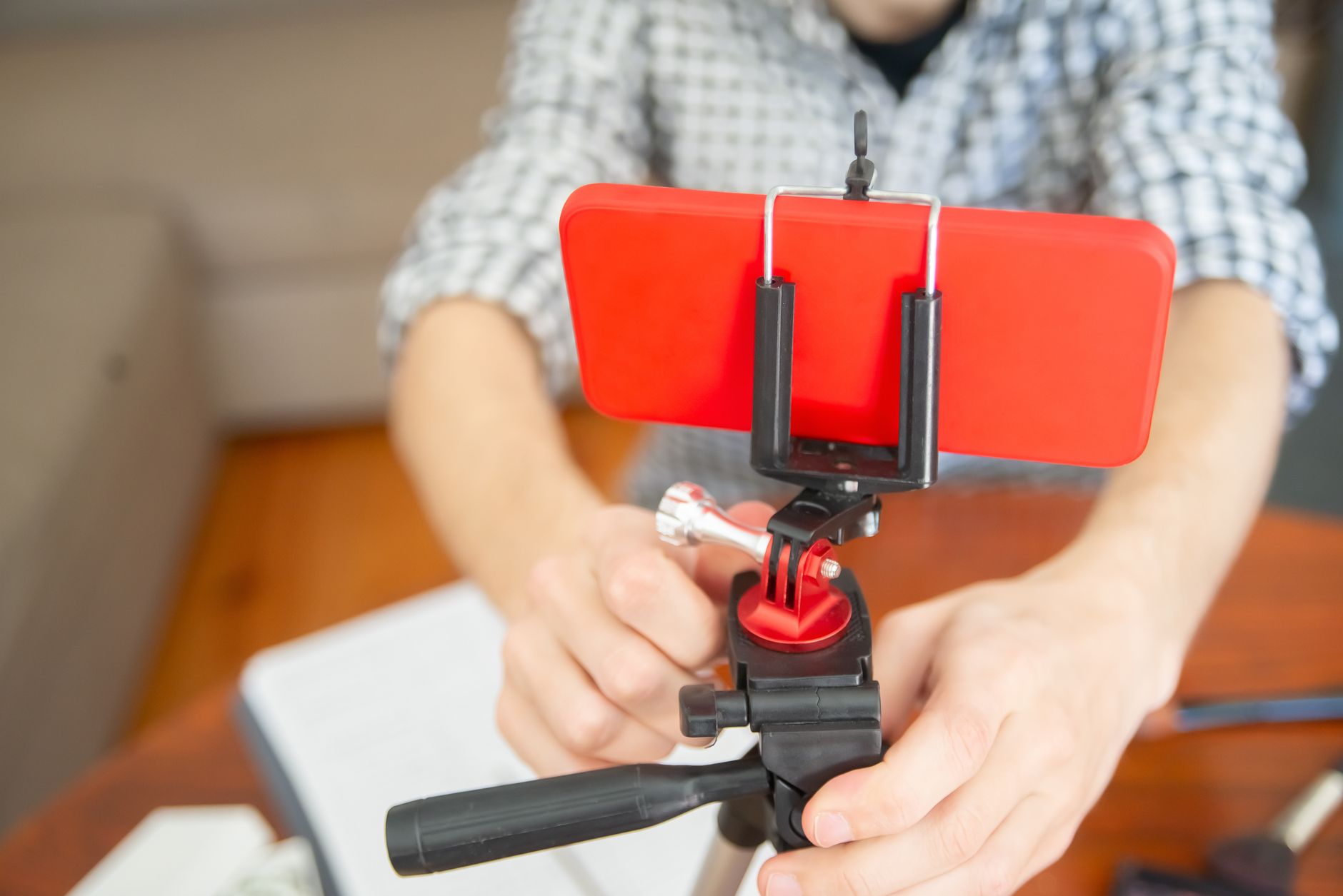 Đầu Tư 10 Triệu Vào Thiết Bị Livestream: Kết Quả Bất Ngờ