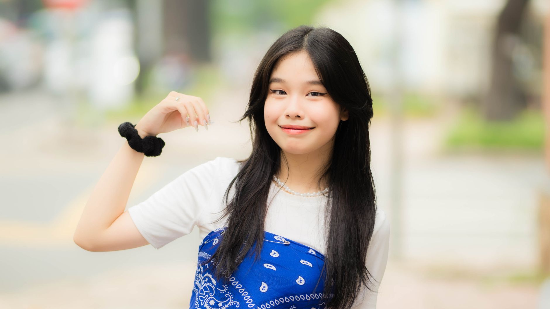 Chăm Sóc Tóc Cho Idol Thường Xuyên Đội Tóc Giả - Tóc Đẹp Thật Sự
