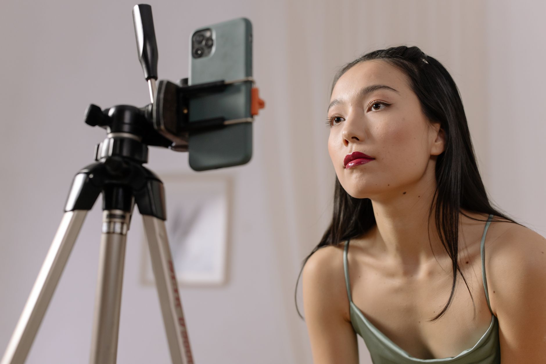 Hướng Dẫn Trang Điểm Trên Camera - Makeup Đẹp Dưới Ánh Đèn Live
