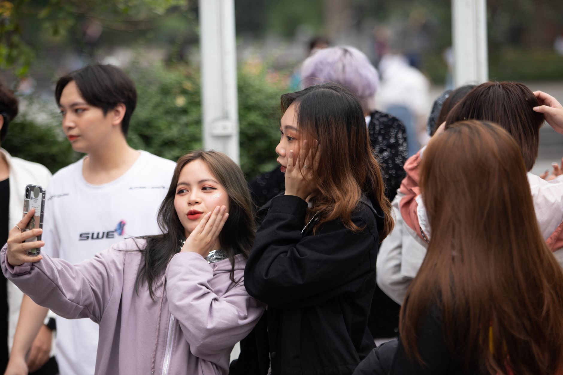 Idol Có Được Livestream Ở Công Viên Không? Không Gian Công Cộng