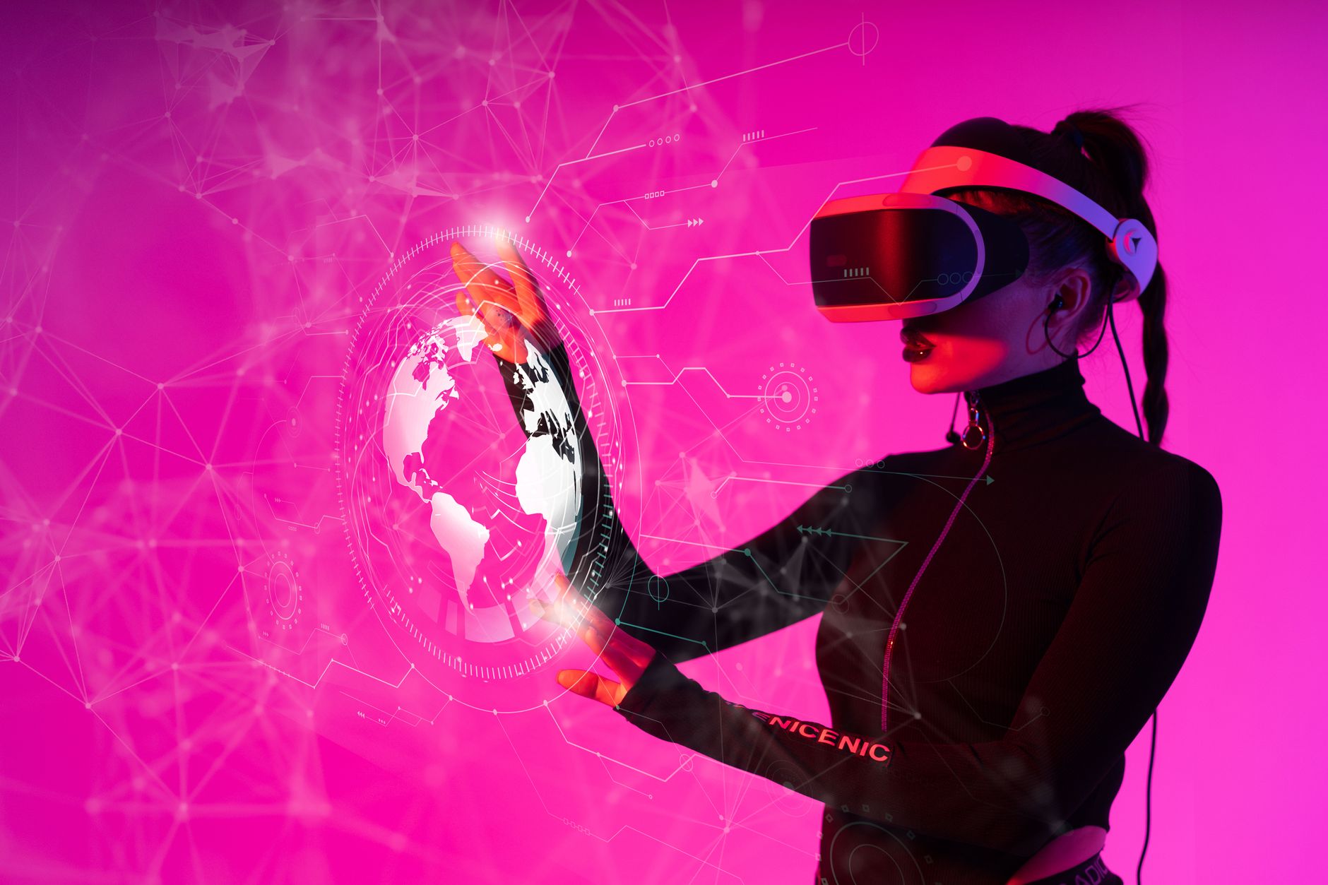 Metaverse Và Livestream - Không Gian Mới Cho Idol