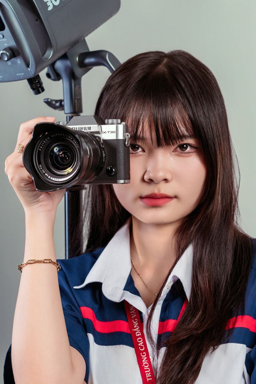 Setup góc livestream chuyên nghiệp chỉ dưới 2 triệu đồng